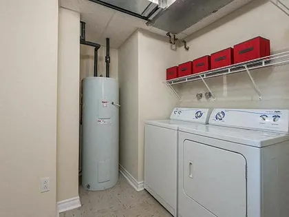 1 room apartment of 83m² in Côte Saint-Luc