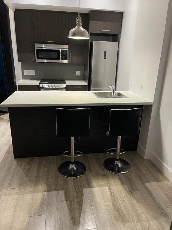 Logement à louer meublé, PROPRE, Studio à louer, Appartement à louer, Studio Loft moderne et spacieux, terrasse, Ste-Foy