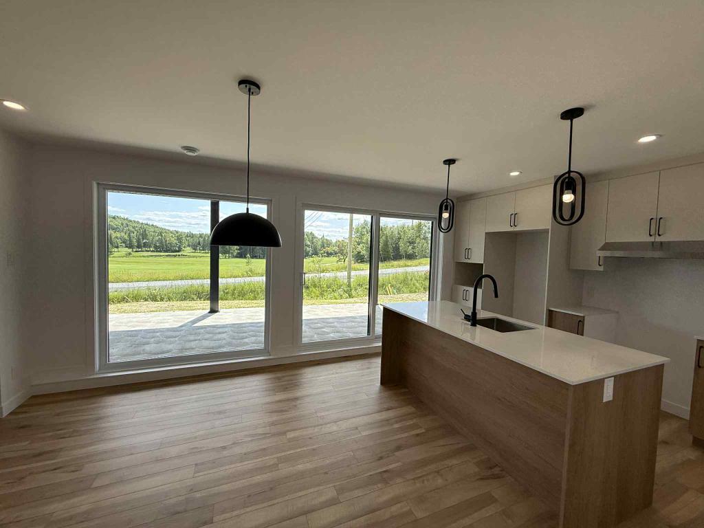 APPARTEMENT DE LUXE À LOUER | 4 1/2 AU REZ-DE-CHAUSSÉE