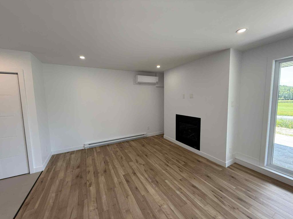 APPARTEMENT DE LUXE À LOUER | 4 1/2 AU REZ-DE-CHAUSSÉE