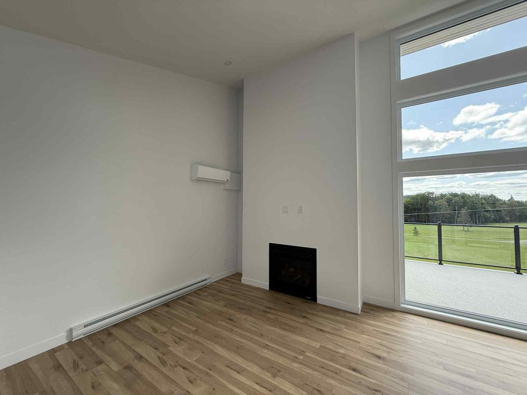 APPARTEMENT DE LUXE À LOUER | 4 1/2 AU TROISIÈME ÉTAGE