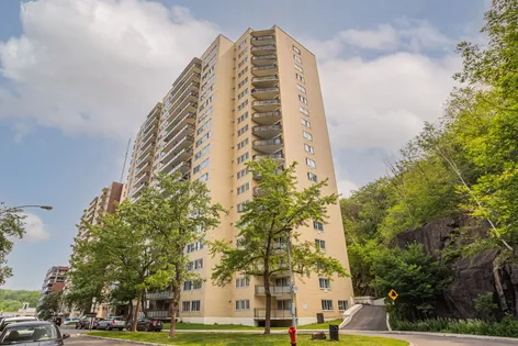 1 room apartment of 89m² in Montreal