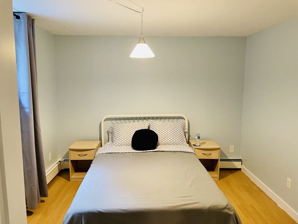Chambre Meublée Disponible Maintenant