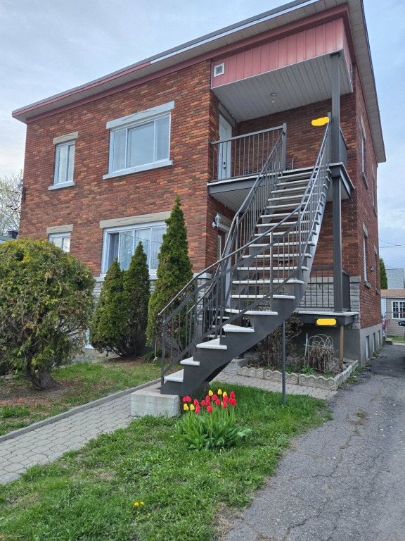 Chambres à Louer Collocation 5.1/2