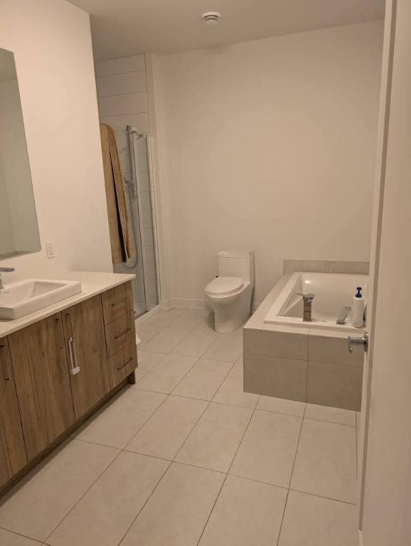 Appartement Condo 5 1/2 Très Propre