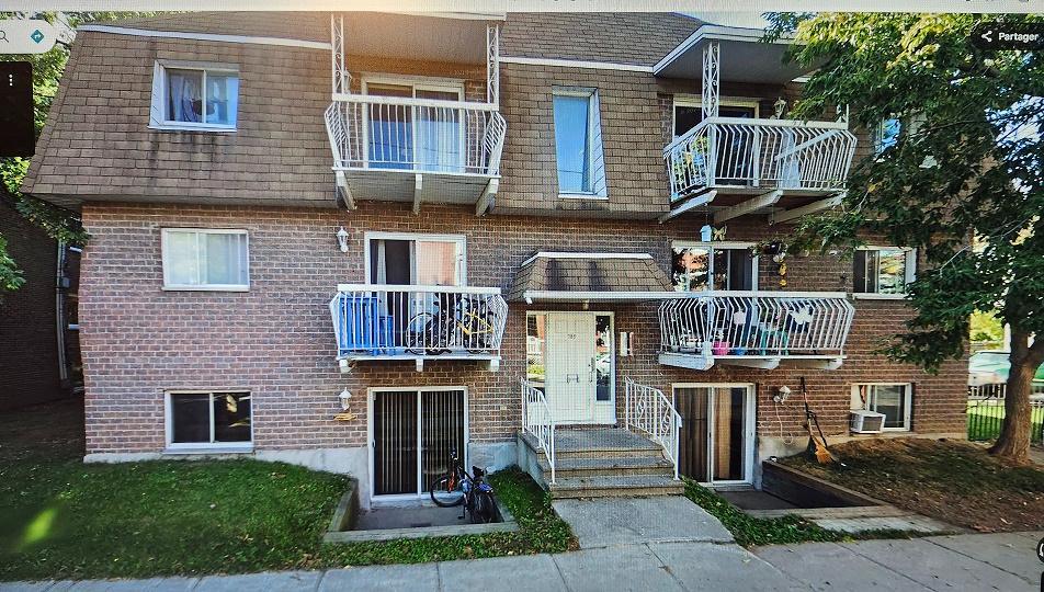 Très beau 4½, disponible dès maintenant