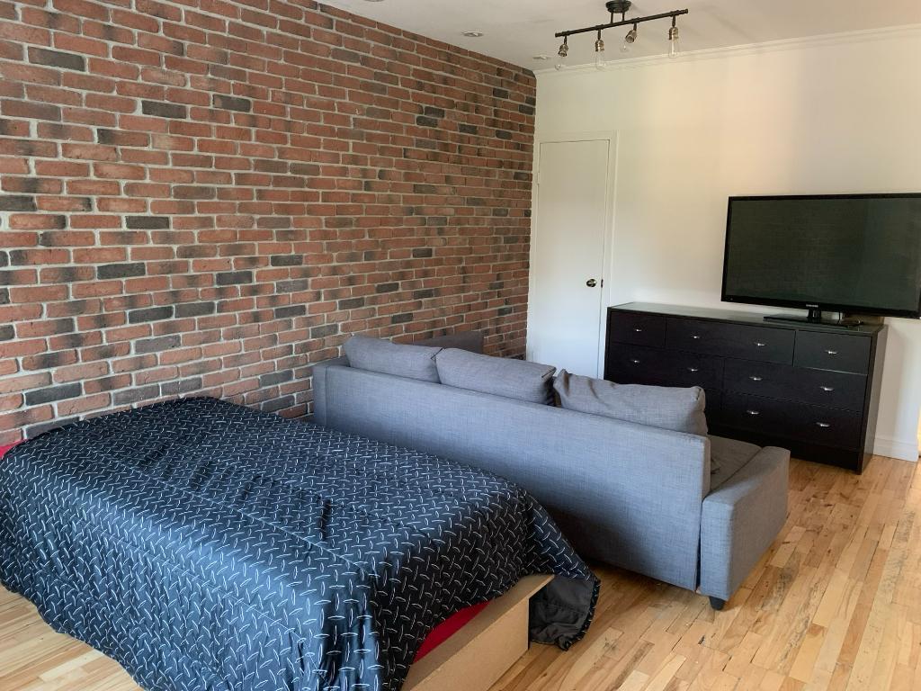 Loft 3 ½ Tout Inclus/Meublé à Louer