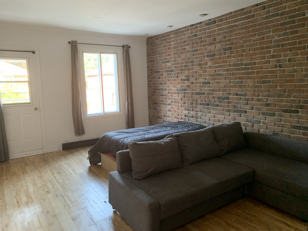 Loft 3 ½ Tout Inclus/Meublé à Louer