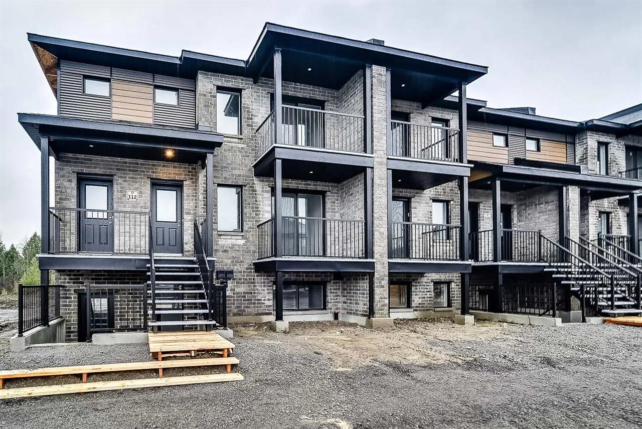 126 Rue Katimavik (Aylmer) Condo Moderne Au Cœur D’Aylmer!