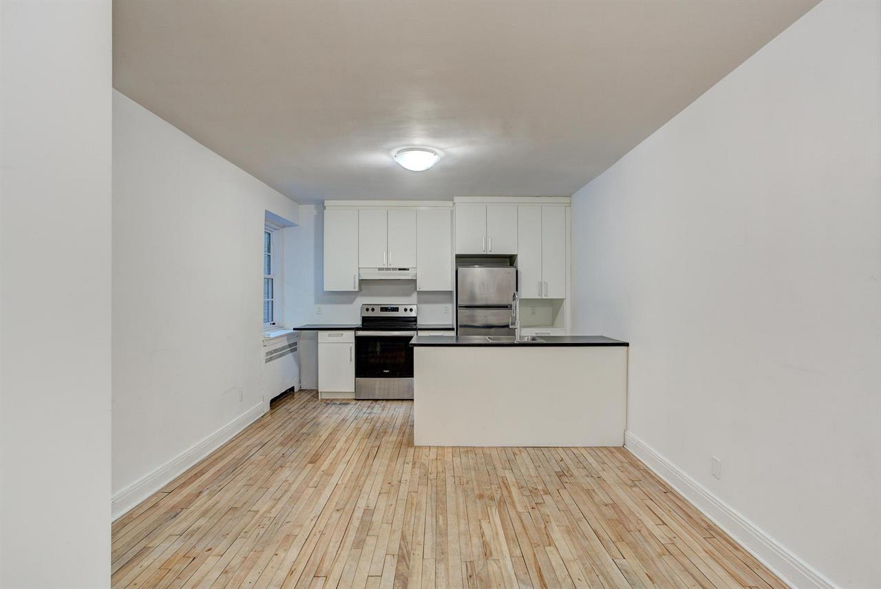 1 Bedroom - 1555 Avenue Summerhill, Ville-Marie