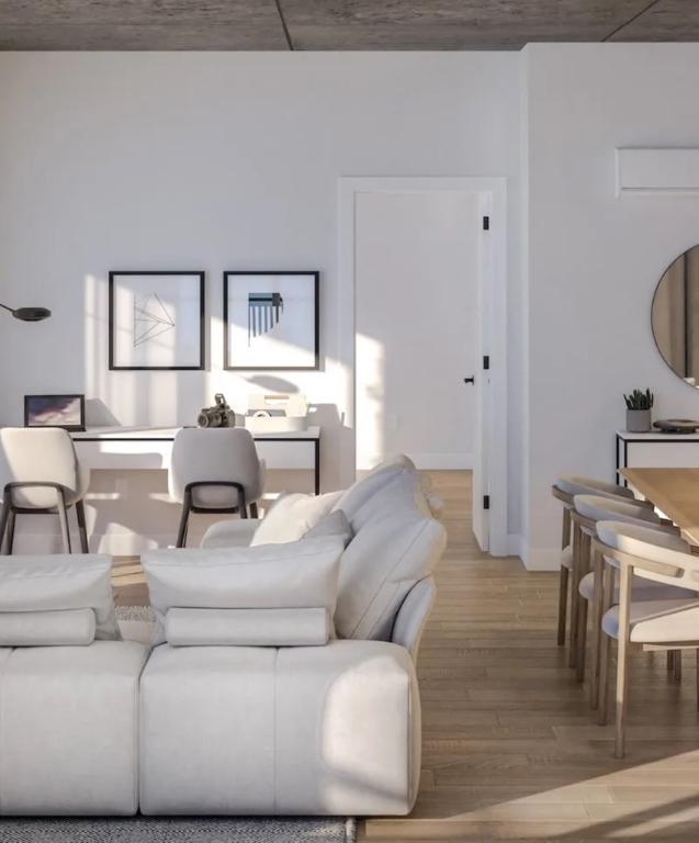 CONDO/APARTEMENT 4 1/2