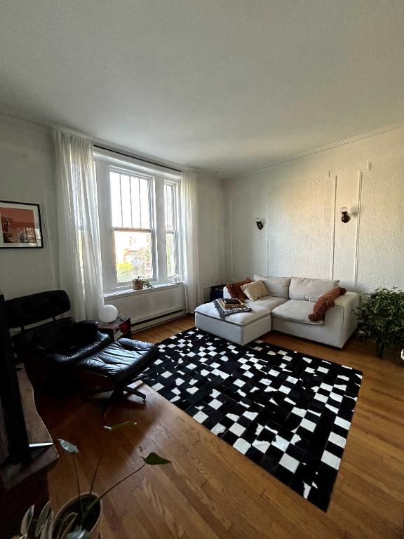 Grand condo 4 1/2 Plateau Mont-Royal