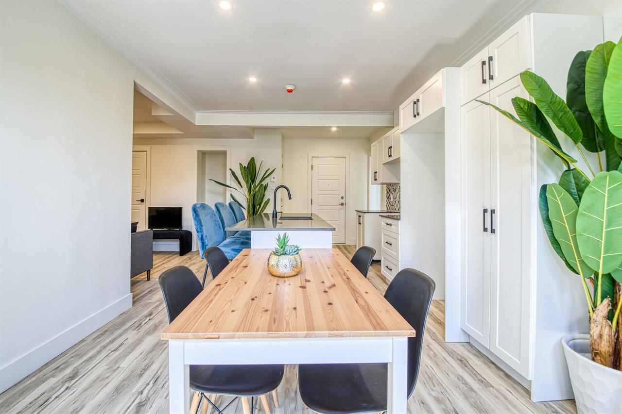 3 Bedroom - 5155 Avenue Randall, Montréal