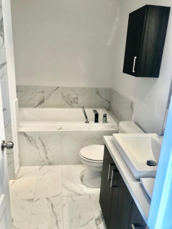 À LOUER LAVAL Superbe 4,5 dans un Triplex (Ste-Rose)