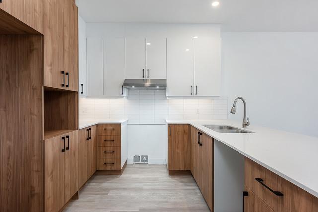 Grand appartement 5 ½ moderne à louer à Sutton – Logement lumineux, spacieux et entouré de nature !