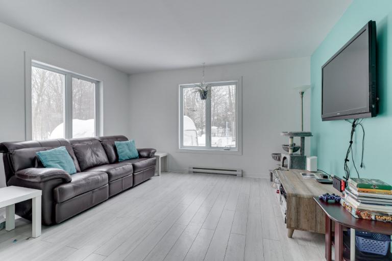9 1/2 - Sainte-Julienne - 2 500 $/mois