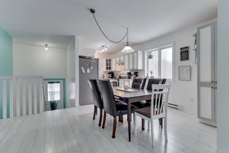9 1/2 - Sainte-Julienne - 2 500 $/mois