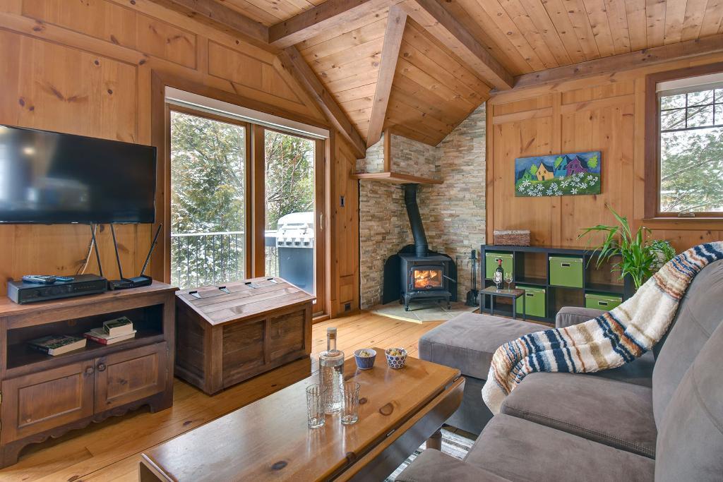 Loft champêtre au bord de l'eau à la Minerve