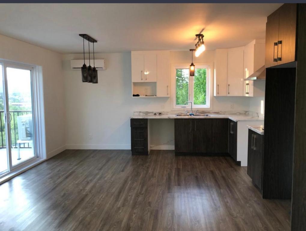 Magog - condo / apartement à louer avec une vue spectaculaire