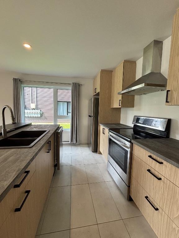 Appartement rez-de-chaussée lumineux à louer