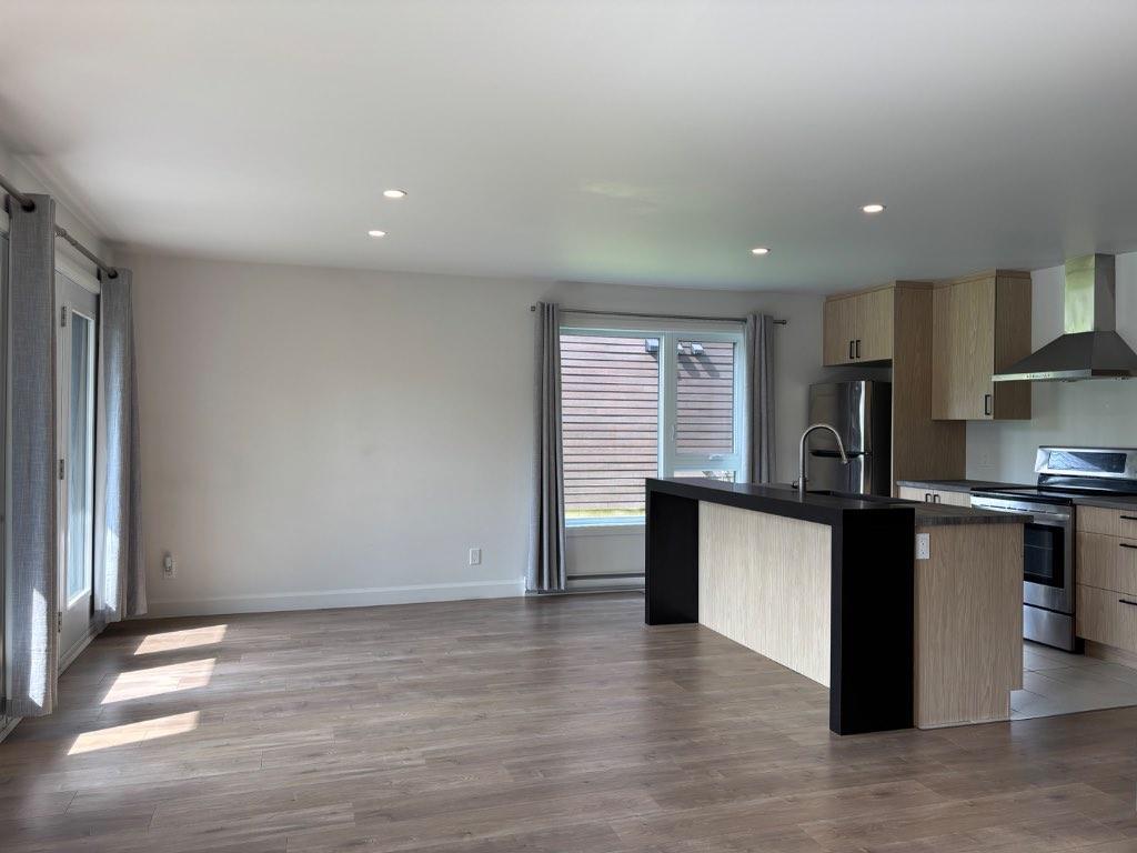 Appartement rez-de-chaussée lumineux à louer