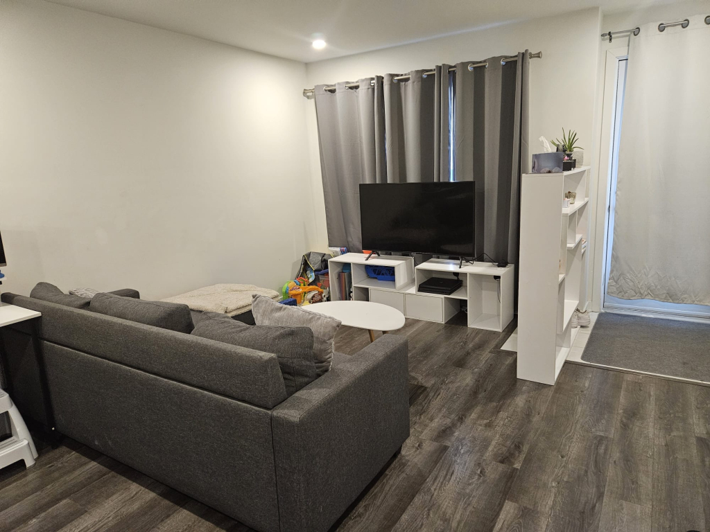 5 1/2 A Louer / 3 Beds 1 Bath