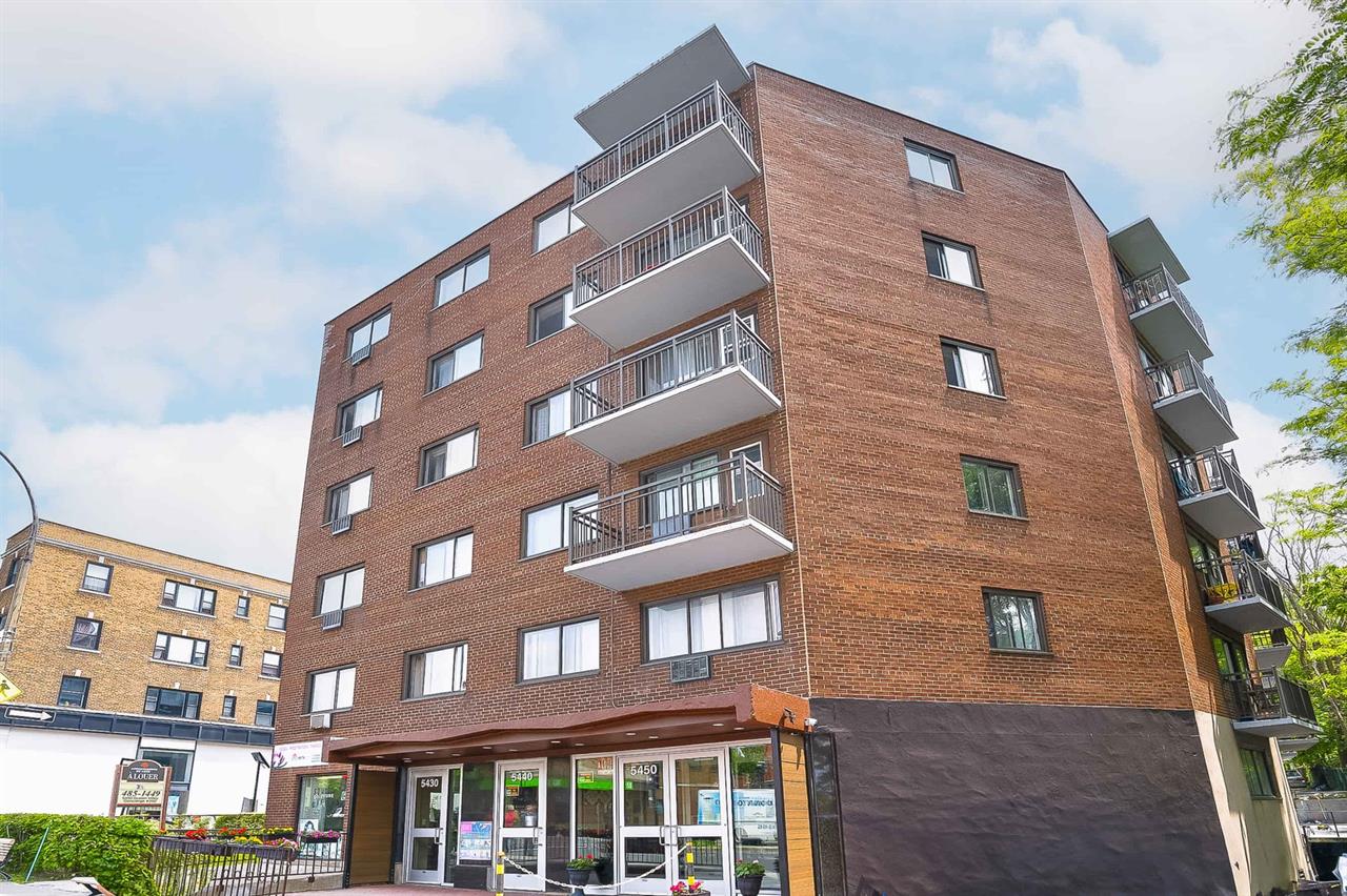 1 Bedroom 1 Bathroom - 5450 Chemin Queen-Mary, Montréal