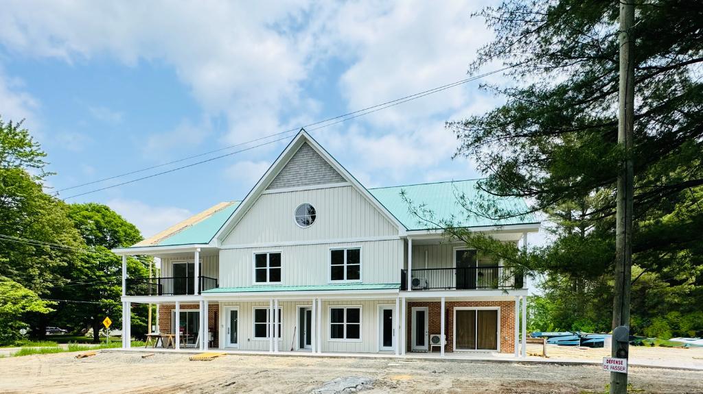 Merveilleux condo locatif à Brigham