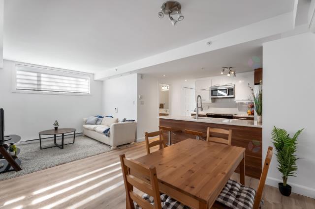Superbe condo 4 1/2 à louer NDG