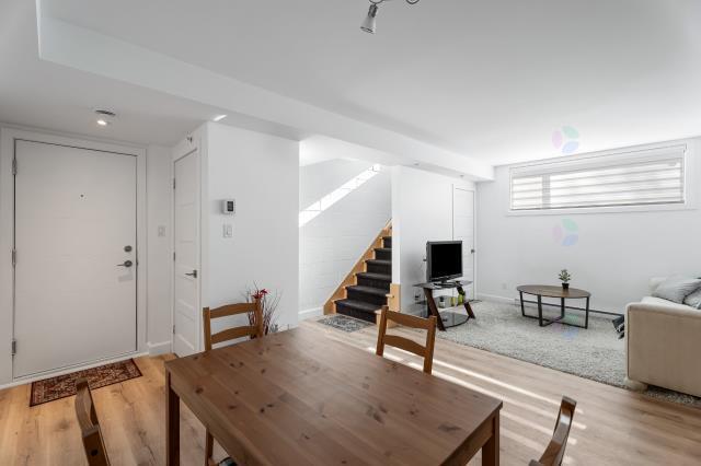 Superbe condo 4 1/2 à louer NDG