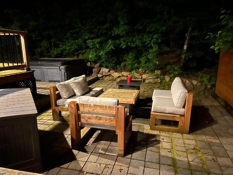 9 1/2 - Lac-Beauport - 2 300 $/mois