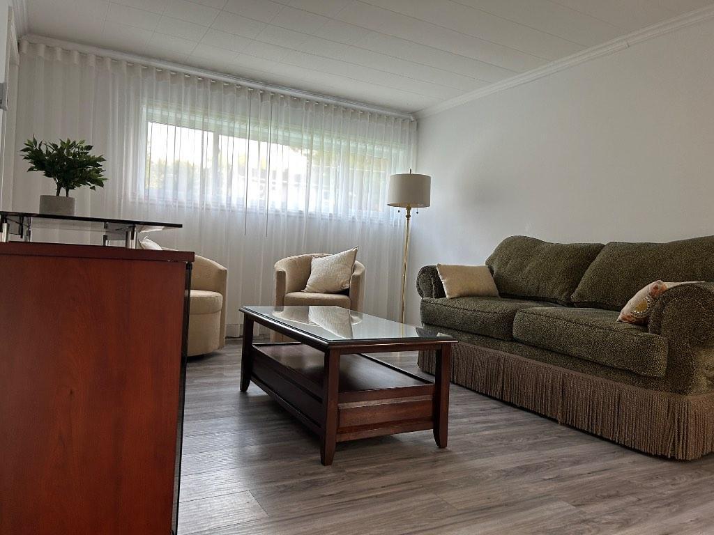 Grand 4 1/2 Quartier St-Jovite, Mont-Tremblant Meublé et tout équipé.