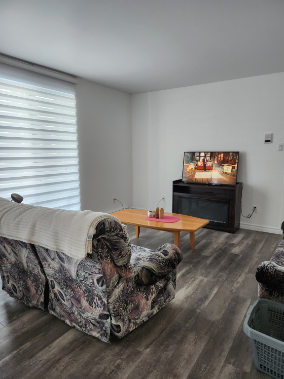 Style Condo 4 1/2 Ouest De L'ile PRES DE