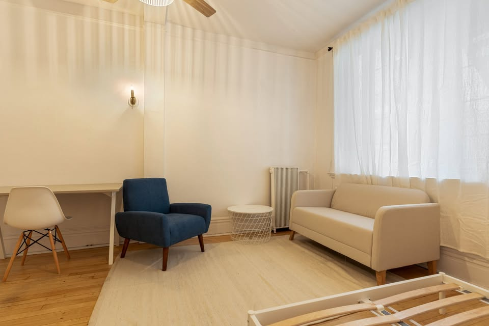 Studio Entièrement Meublé