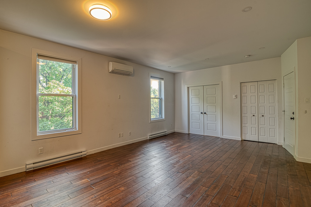 Appartement Spacieux Et Lumineux à Louer