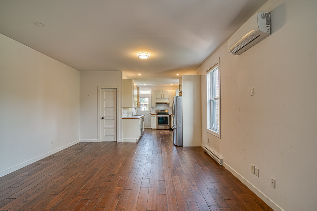 Appartement Spacieux Et Lumineux à Louer