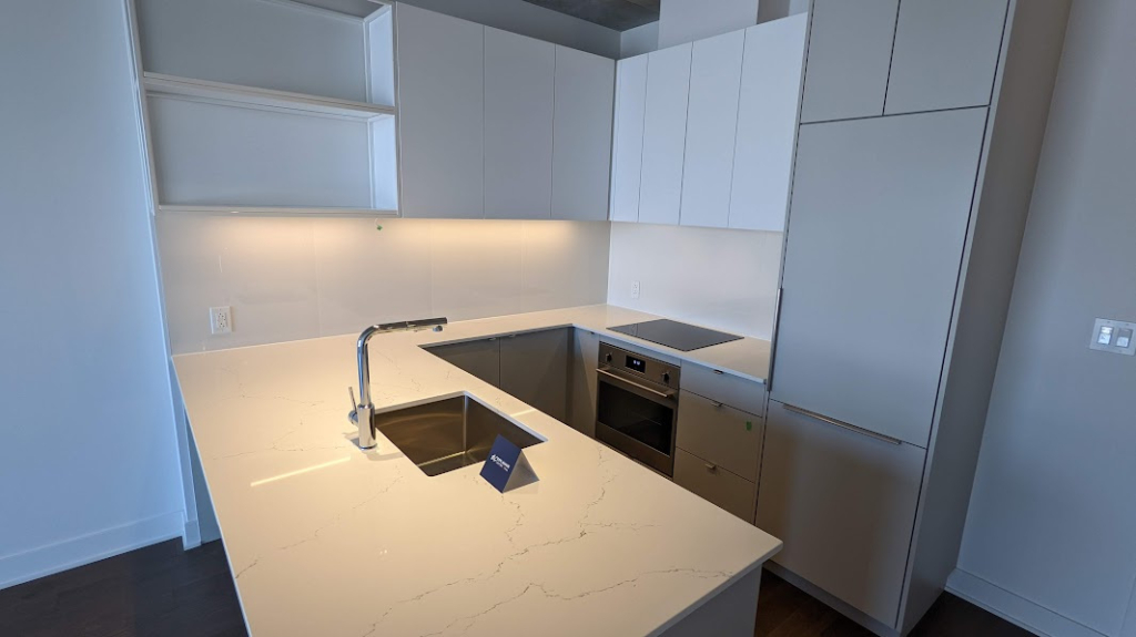 Magnifique Condo 3 ½ Métro Papineau