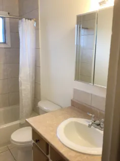1 room of 28m² in Montreal