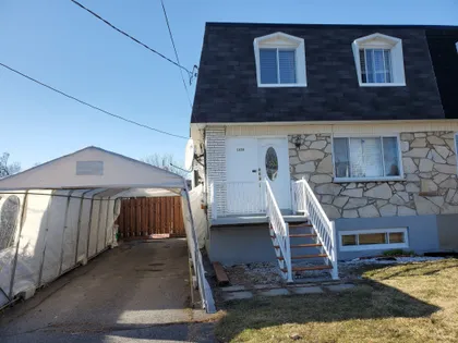 7 rooms house of 157m² in Longueuil