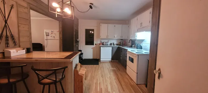 8 rooms house of 325m² in Saguenay
