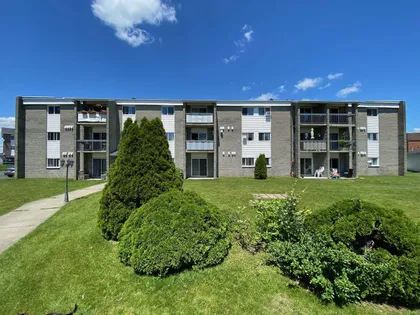 1 room apartment of 84m² in Granby