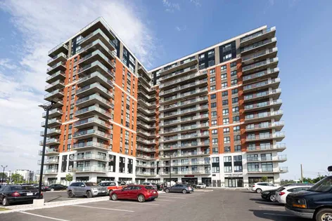 1 room apartment of 102m² in Laval (administrative region)