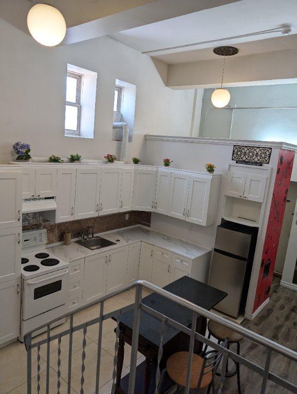 Magnifique Loft a loue 15 pieds de plafond