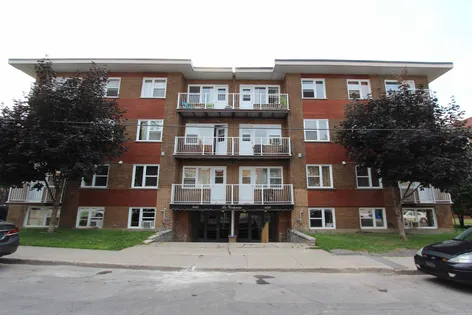 1 room apartment of 58m² in Montreal