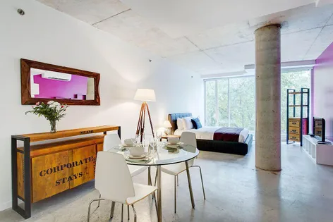 1 room apartment of 113m² in Montreal