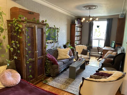 6 rooms apartment of 97m² in Montreal