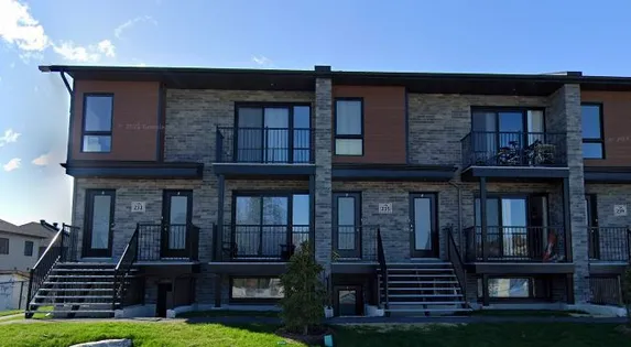 5 rooms apartment of 111m² in Gatineau