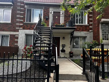4 rooms apartment of 72m² in Montreal