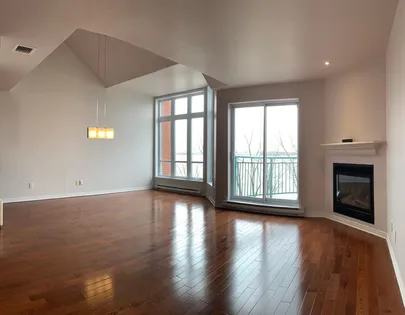 5 rooms apartment of 113m² in Montreal