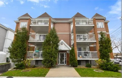6 rooms apartment of 92m² in Montreal